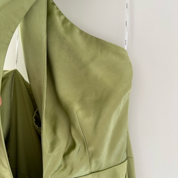 ELLIATT Begonia Maxi Dress Avocado Green Satin - Picture 5 of 9